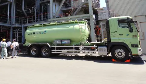 運送サービス | 株式会社山栄システム 静岡県磐田市にて粉粒体